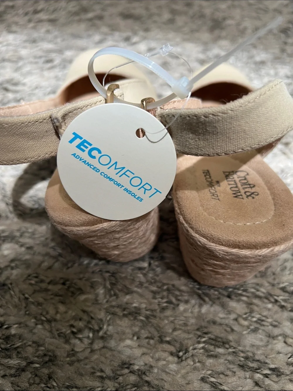 Croft and Barrow Cream Espadrille Wedge Slip-On Sandals, brand new!